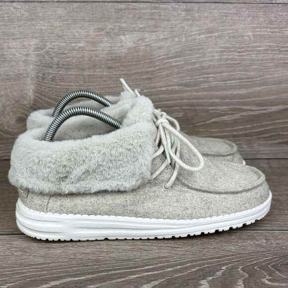 Hey Dude Britt Cream Mid Lace Up Women’s Sz 8 Faux Fur Lined Ankle Boots - Picture 1 of 10
